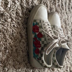Old Sokol DC ‘Rose Embroidery’ Vans